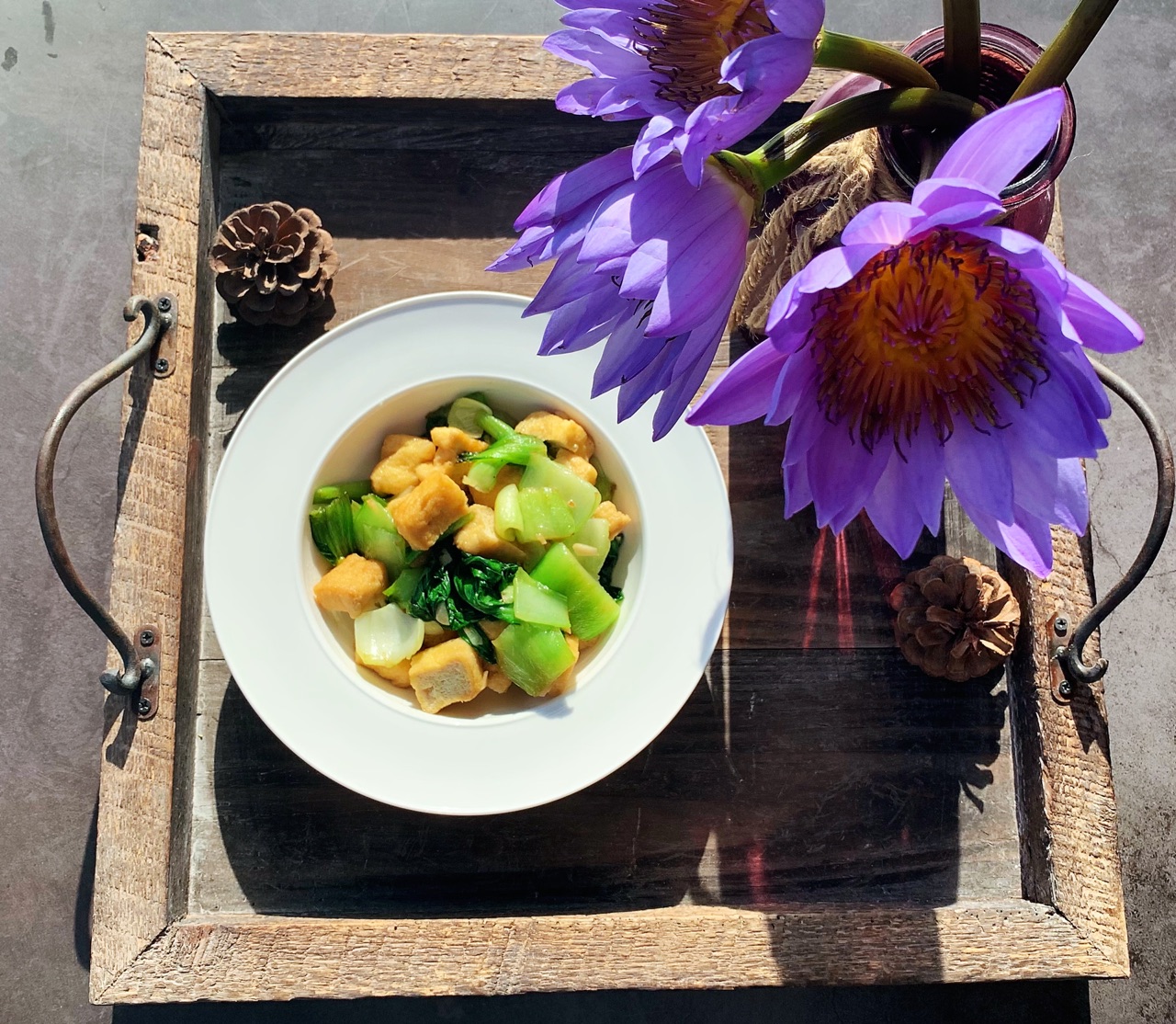 上海青炒油豆腐