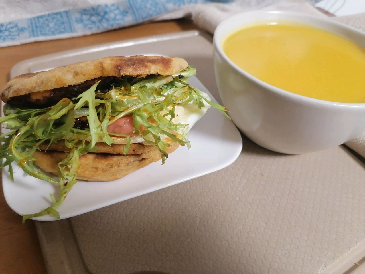 少油版的梅菜肉酱火烧（锅盔）