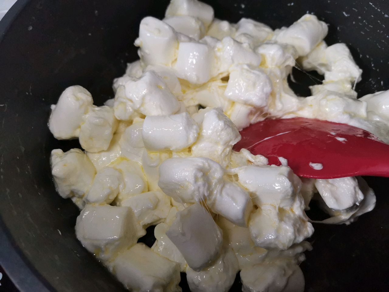 神仙吃法~~奥利奥花生牛轧糖
