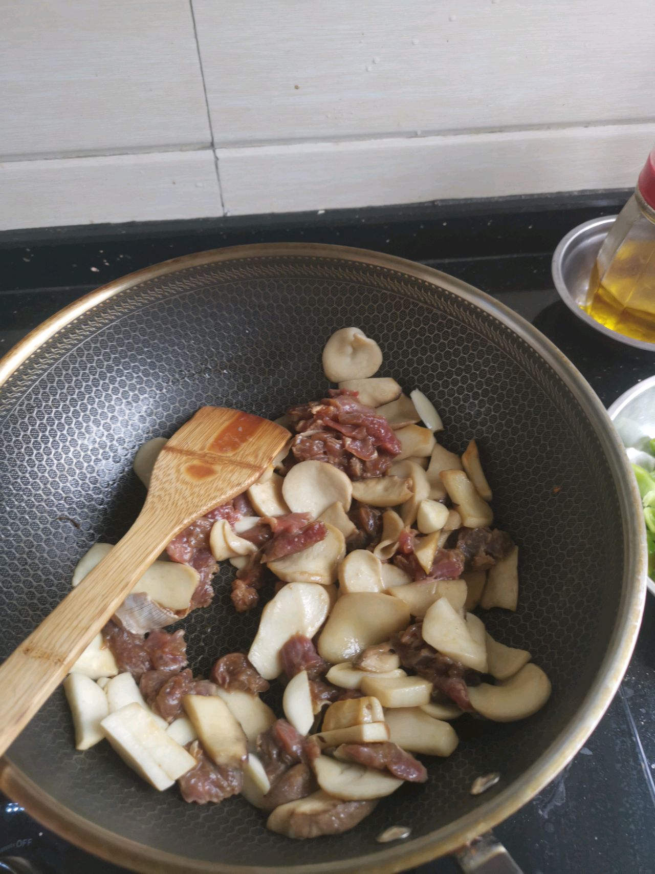 神仙搭配|黑椒杏鲍菇牛肉粒