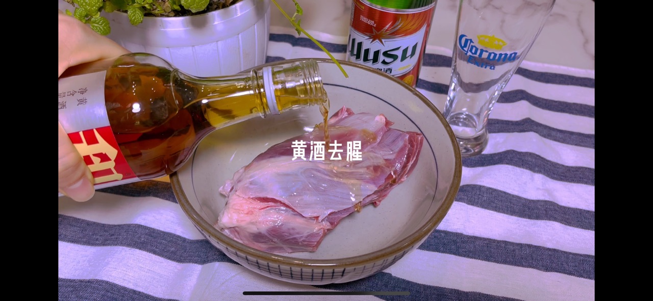 深夜卤牛肉