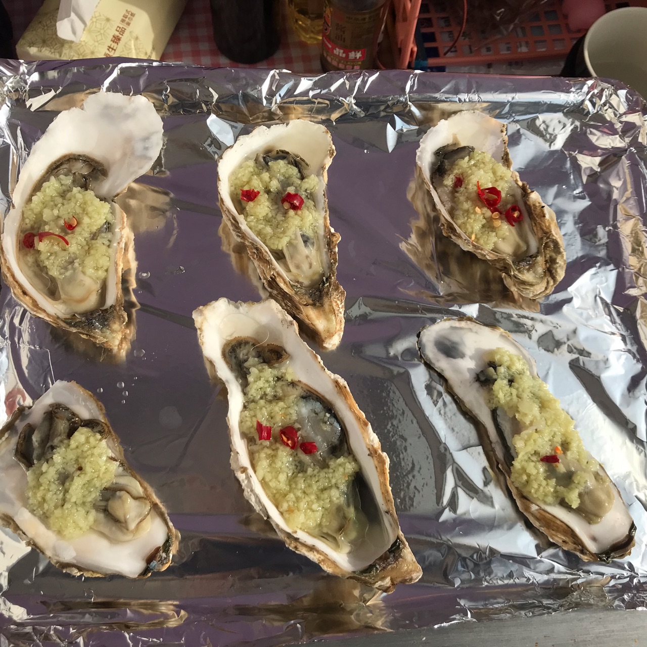 深夜美食：蒜蓉生蚝