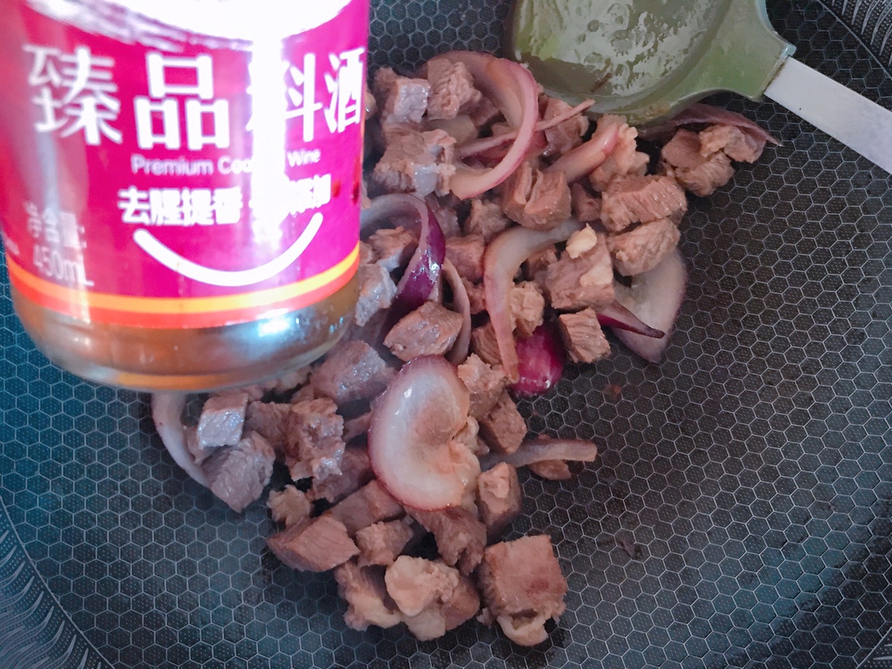 圣诞番茄牛腩海苔饭团拼盘