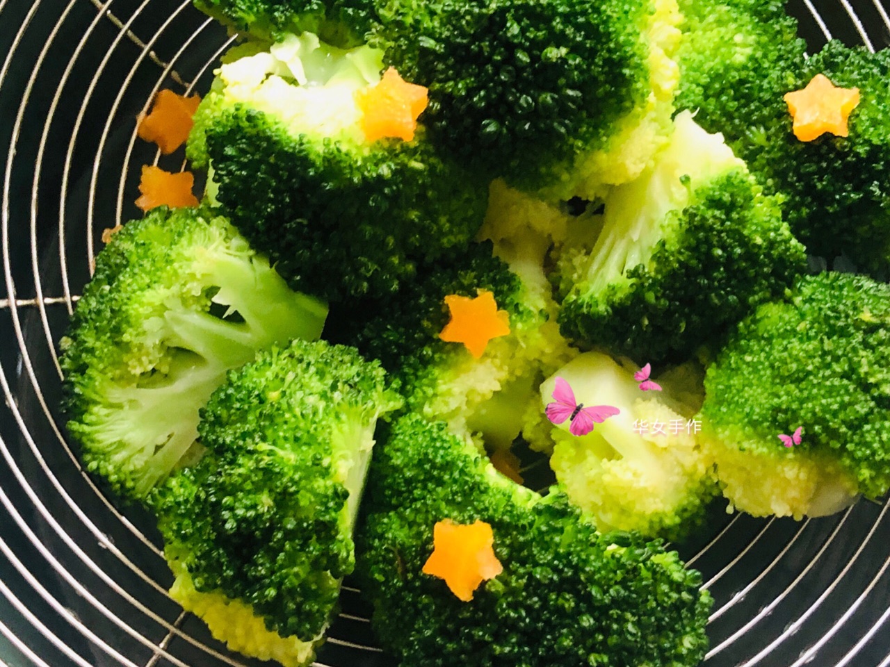 圣诞花环番茄红烩牛肉意面