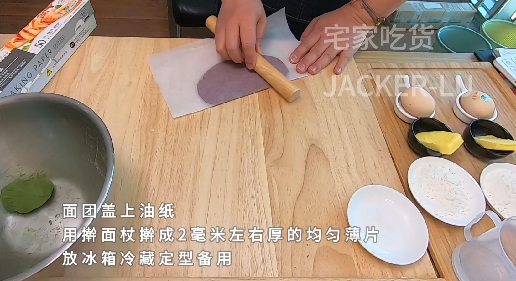 圣诞双色泡芙塔,高颜值外表,超甜蜜的奶油,酥脆的泡芙。