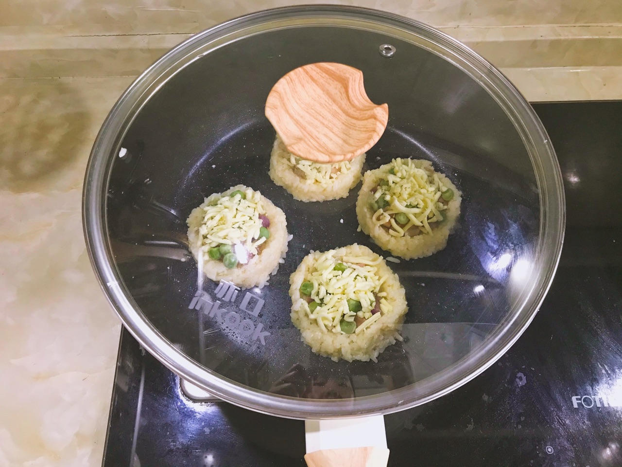 剩饭好去处【米饭披萨】平底锅就搞定