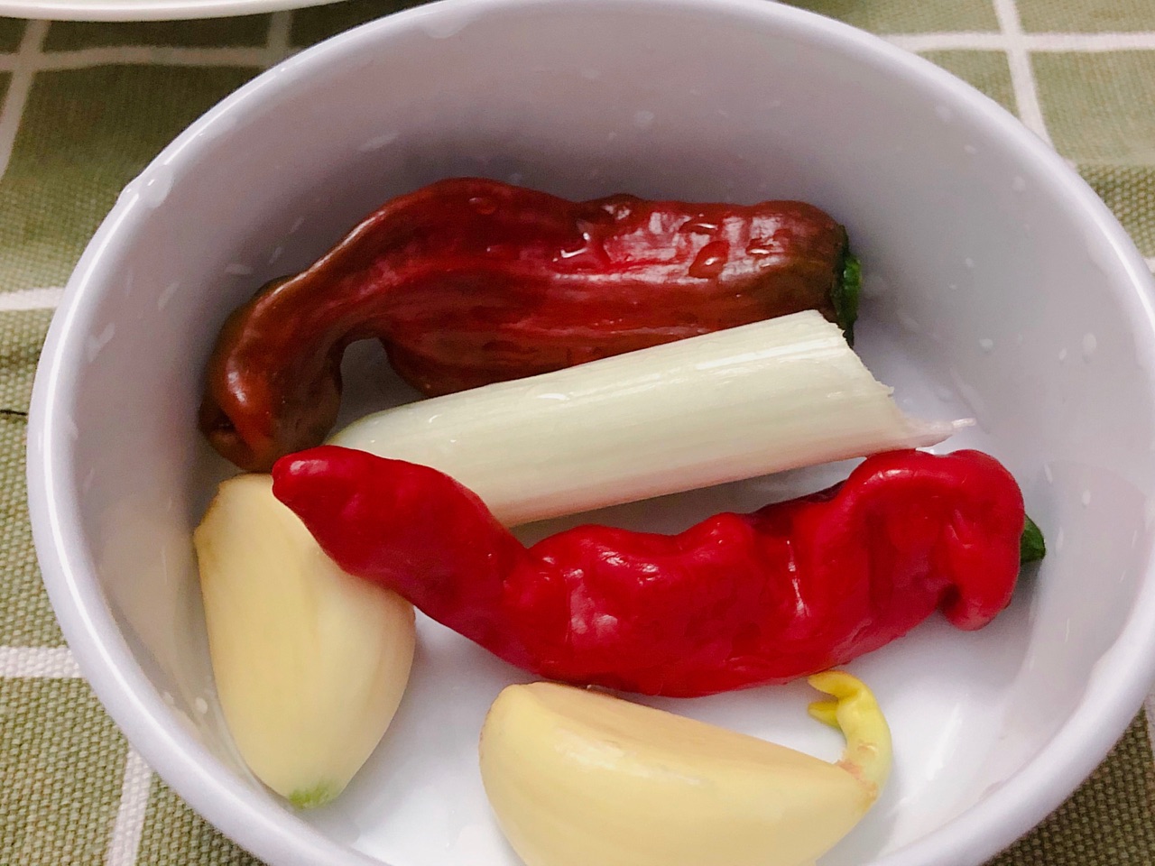 十分钟快手菜～芹菜炒香干