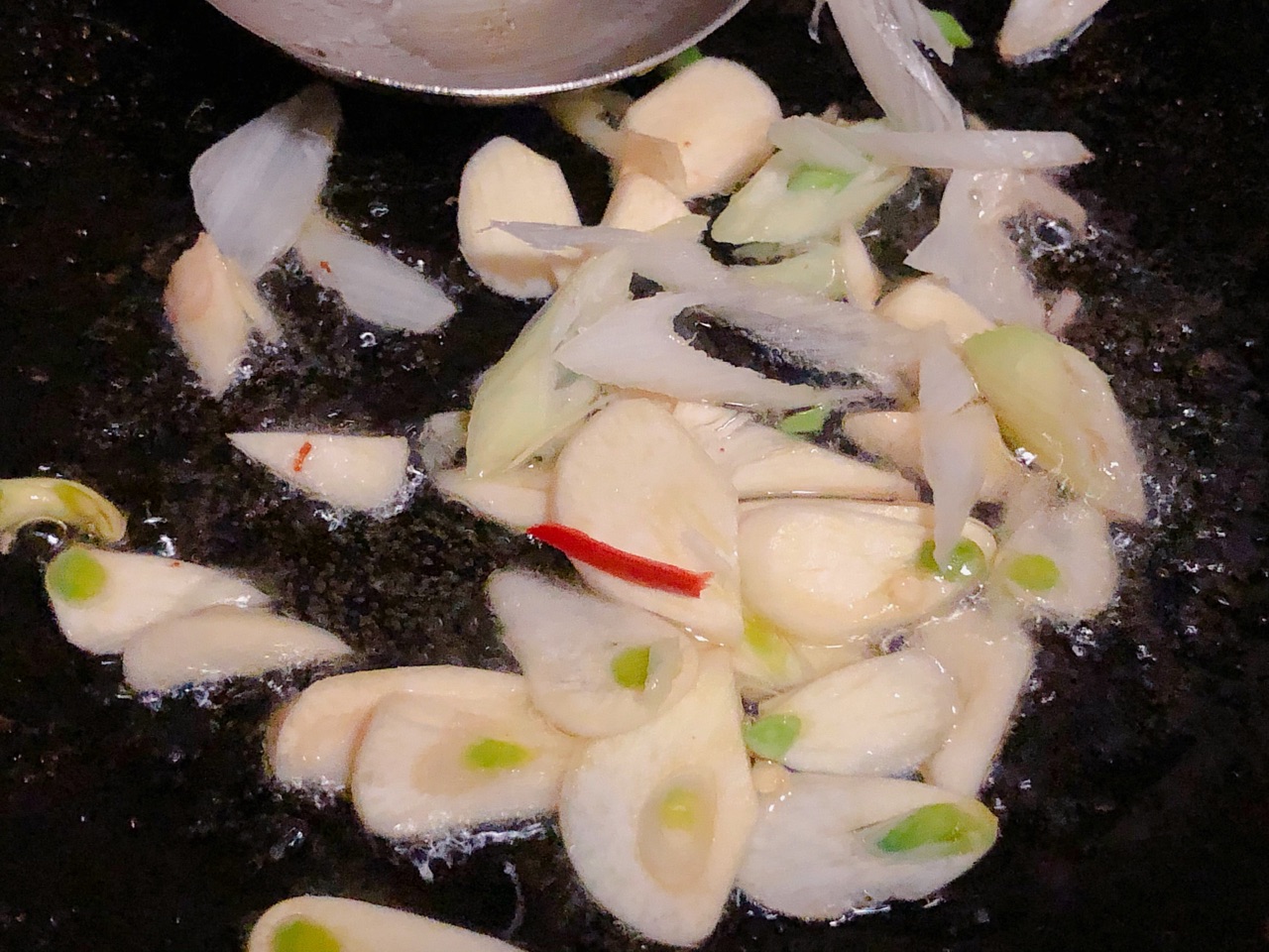 十分钟快手菜～芹菜炒香干