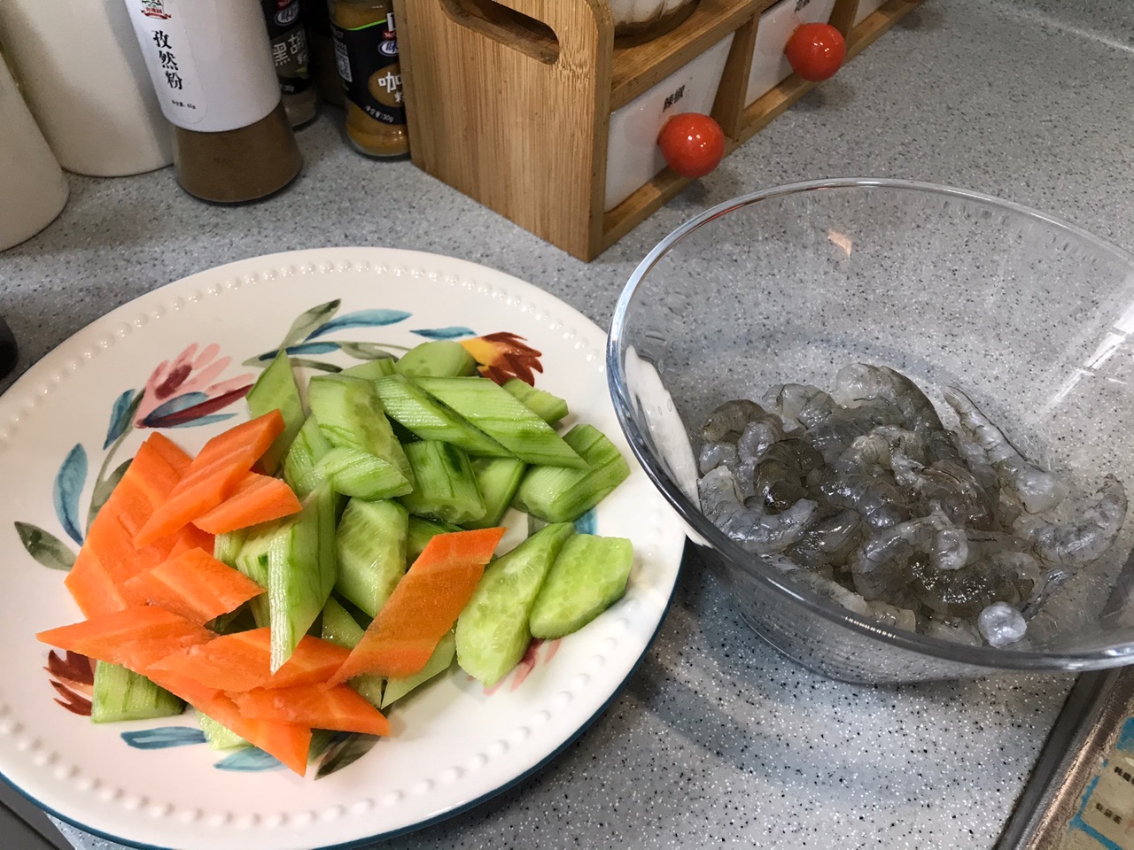 十分钟快手菜——青瓜虾仁