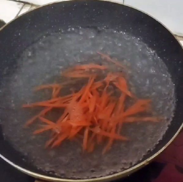 石锅拌饭