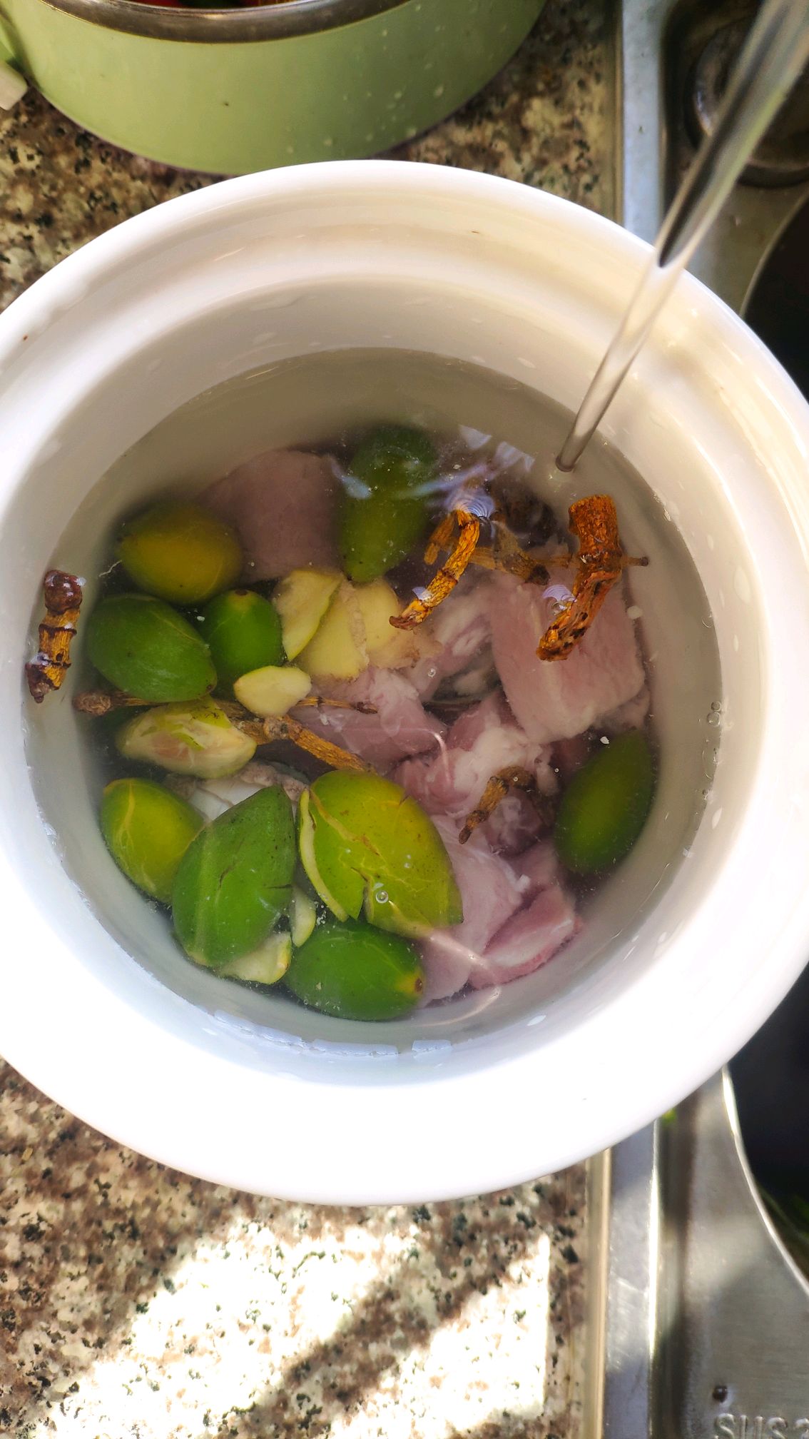 石斛鲍鱼橄榄汤