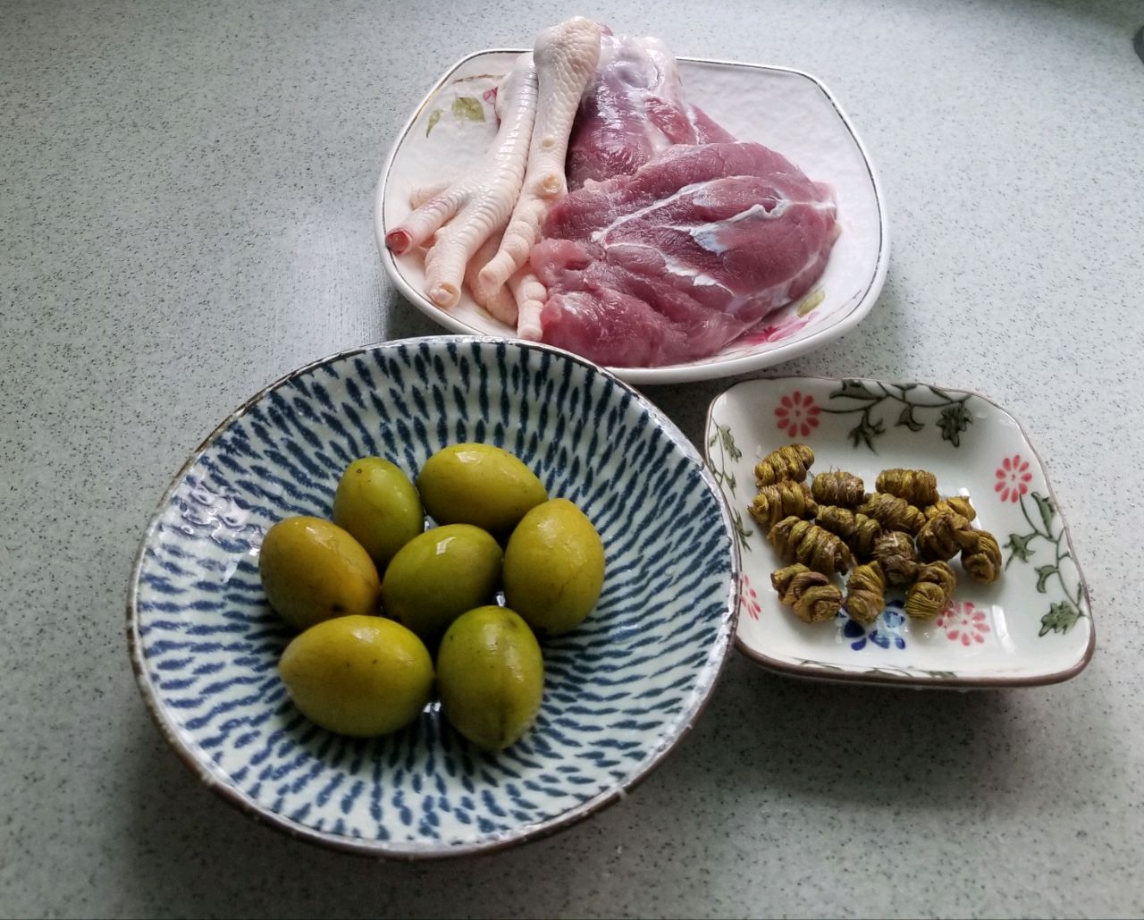 石斛橄榄瘦肉汤