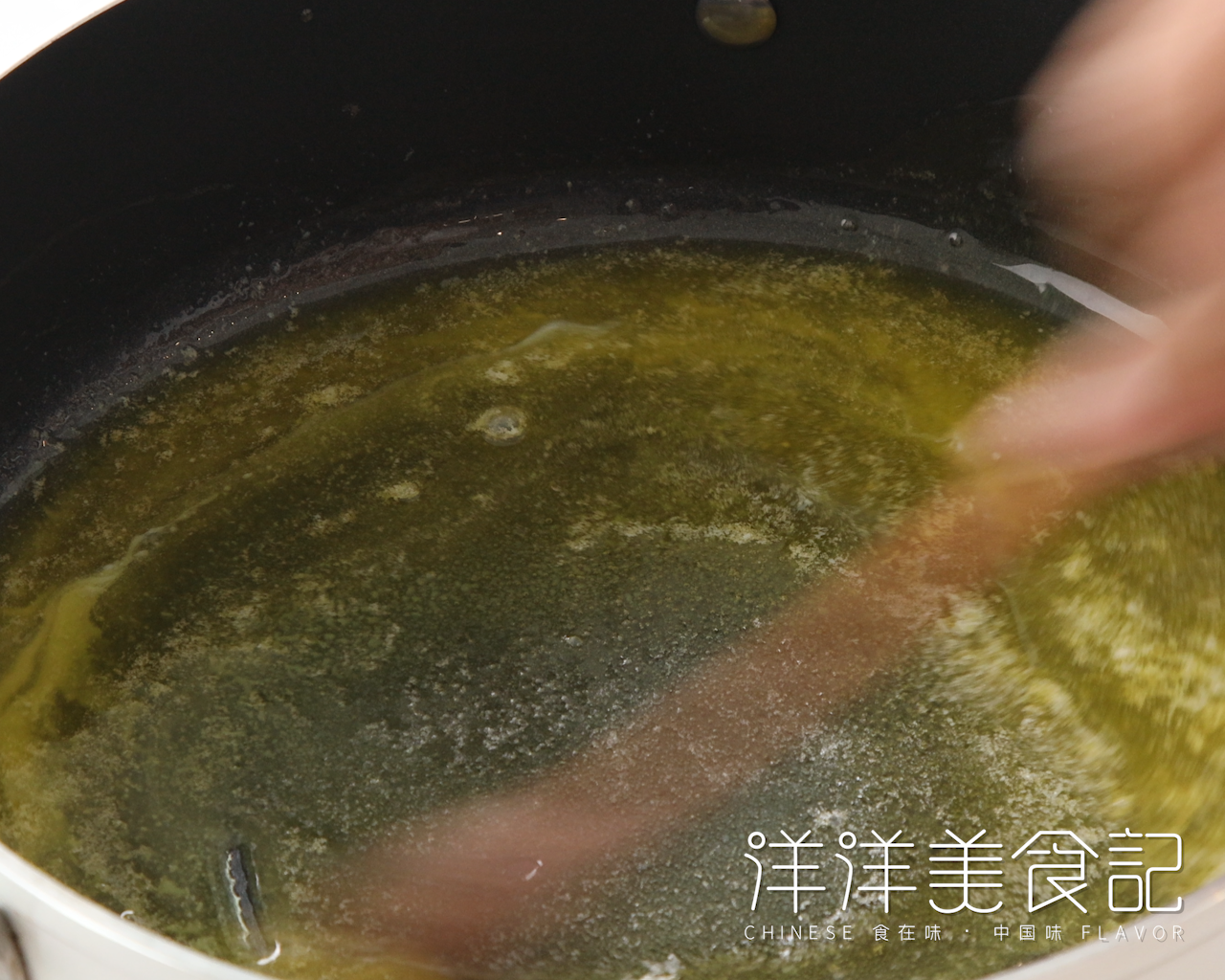 【视频教程】咸蛋黄肉松雪花酥