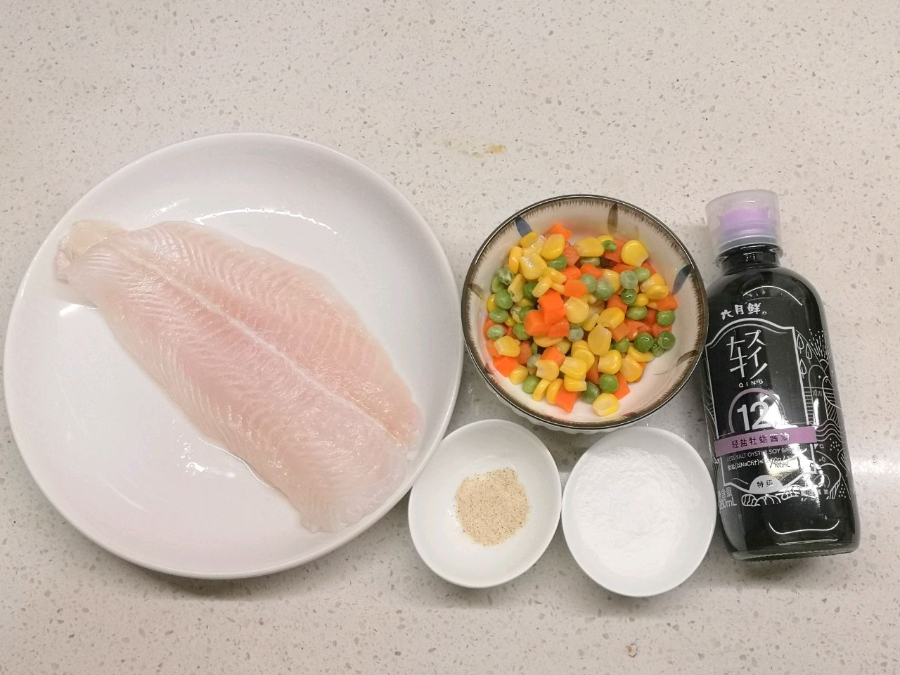 时蔬煎巴沙鱼