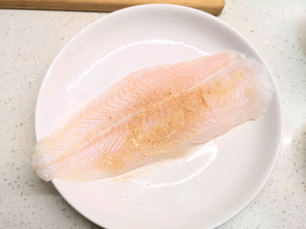 时蔬煎巴沙鱼