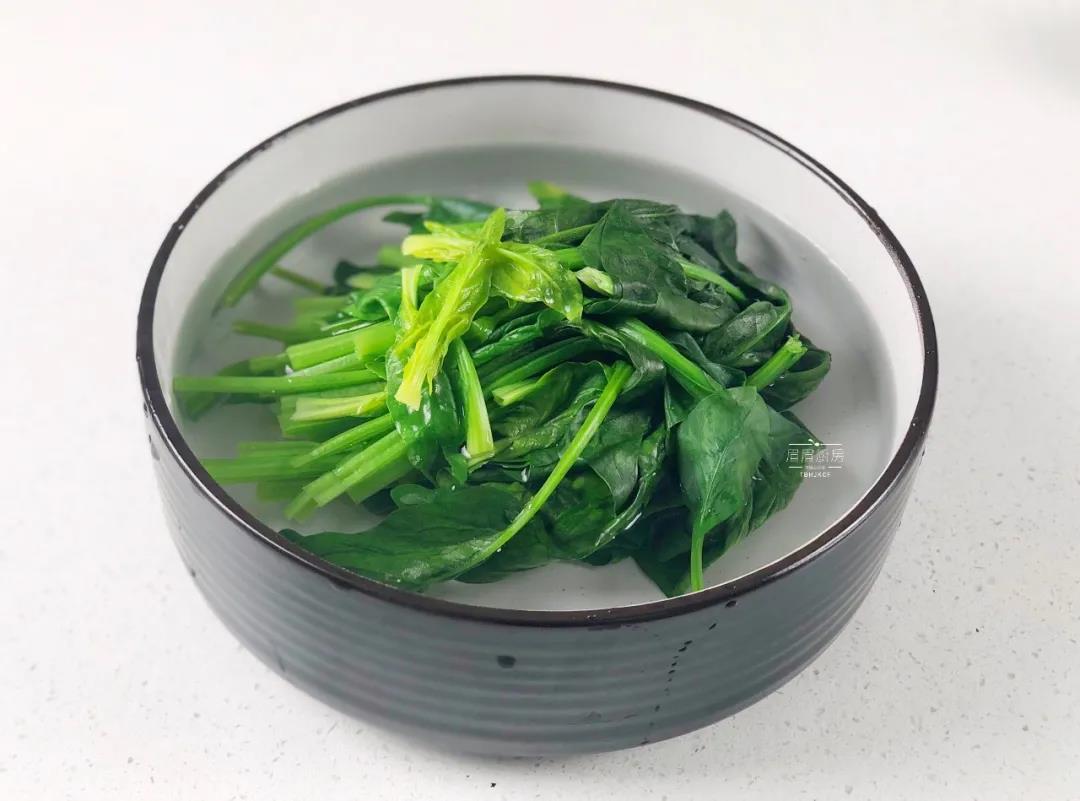 时蔬玉米面饼