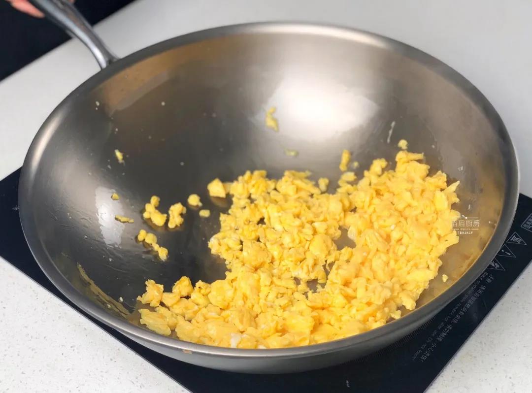 时蔬玉米面饼