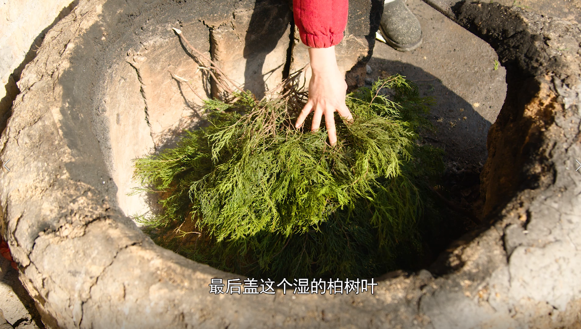 手把手教你做湖南特色猪血丸子，用柴火熏制7天，外焦里嫩超好吃