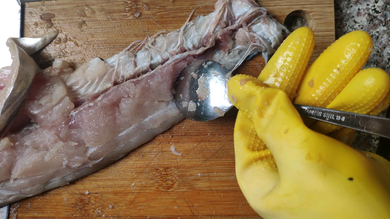 手打马鲛鱼丸