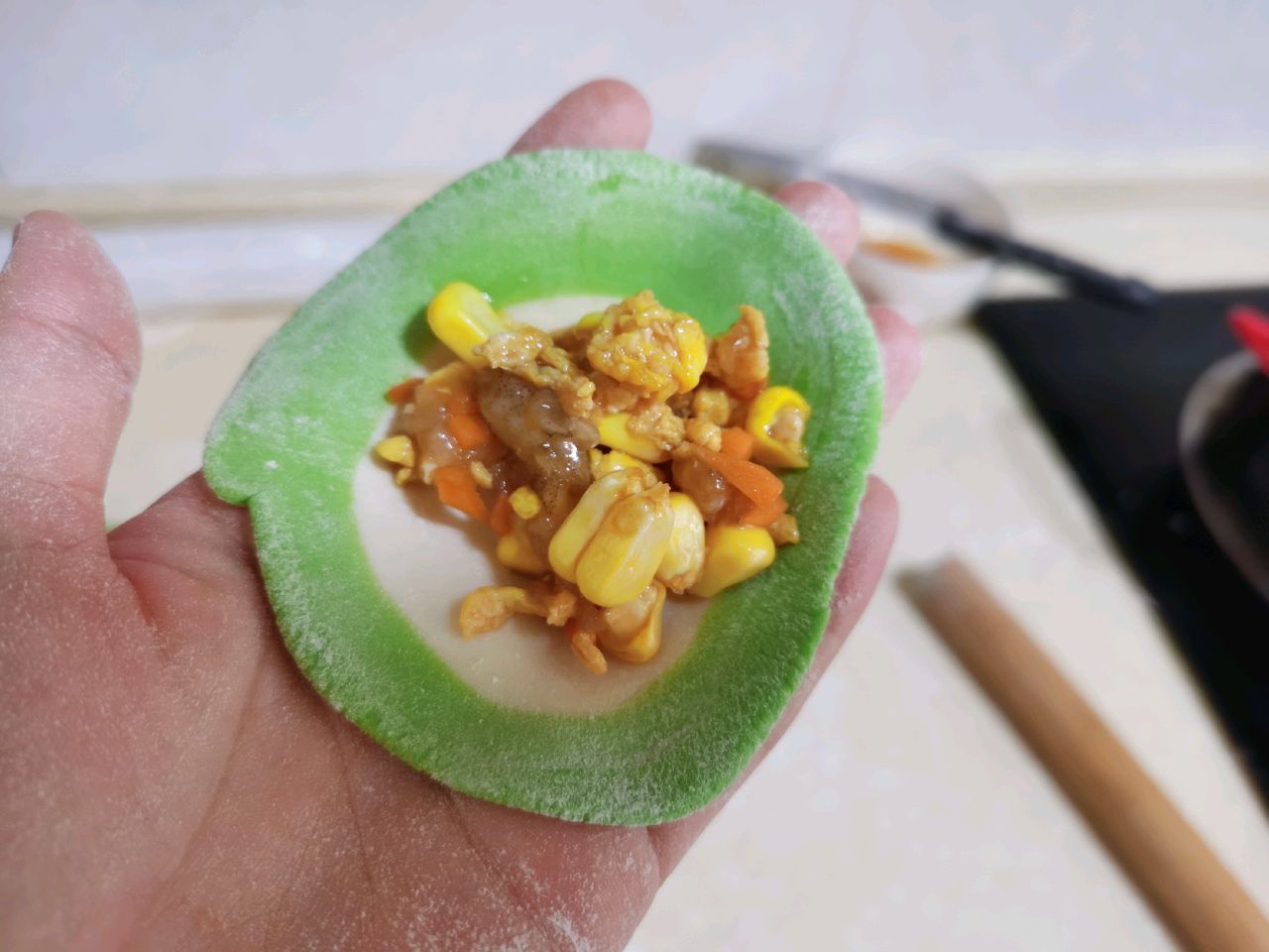 手工翡翠白玉虾仁饺子