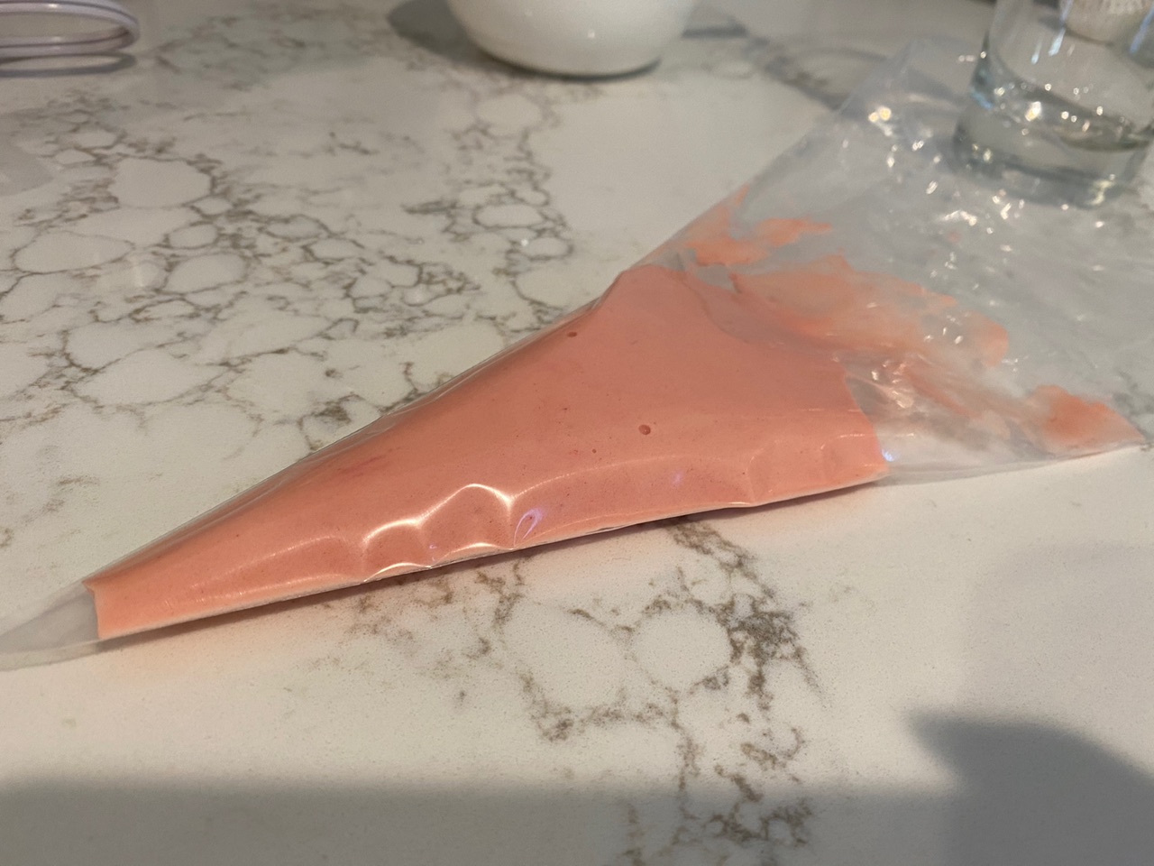 手绘草莓戚风卷