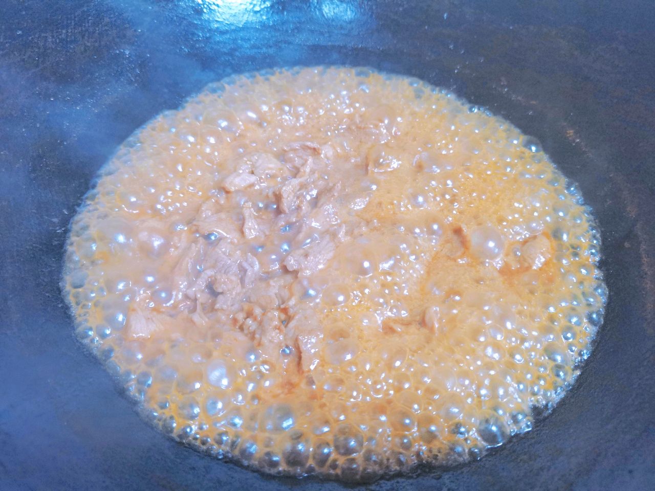 瘦肉炒油豆腐