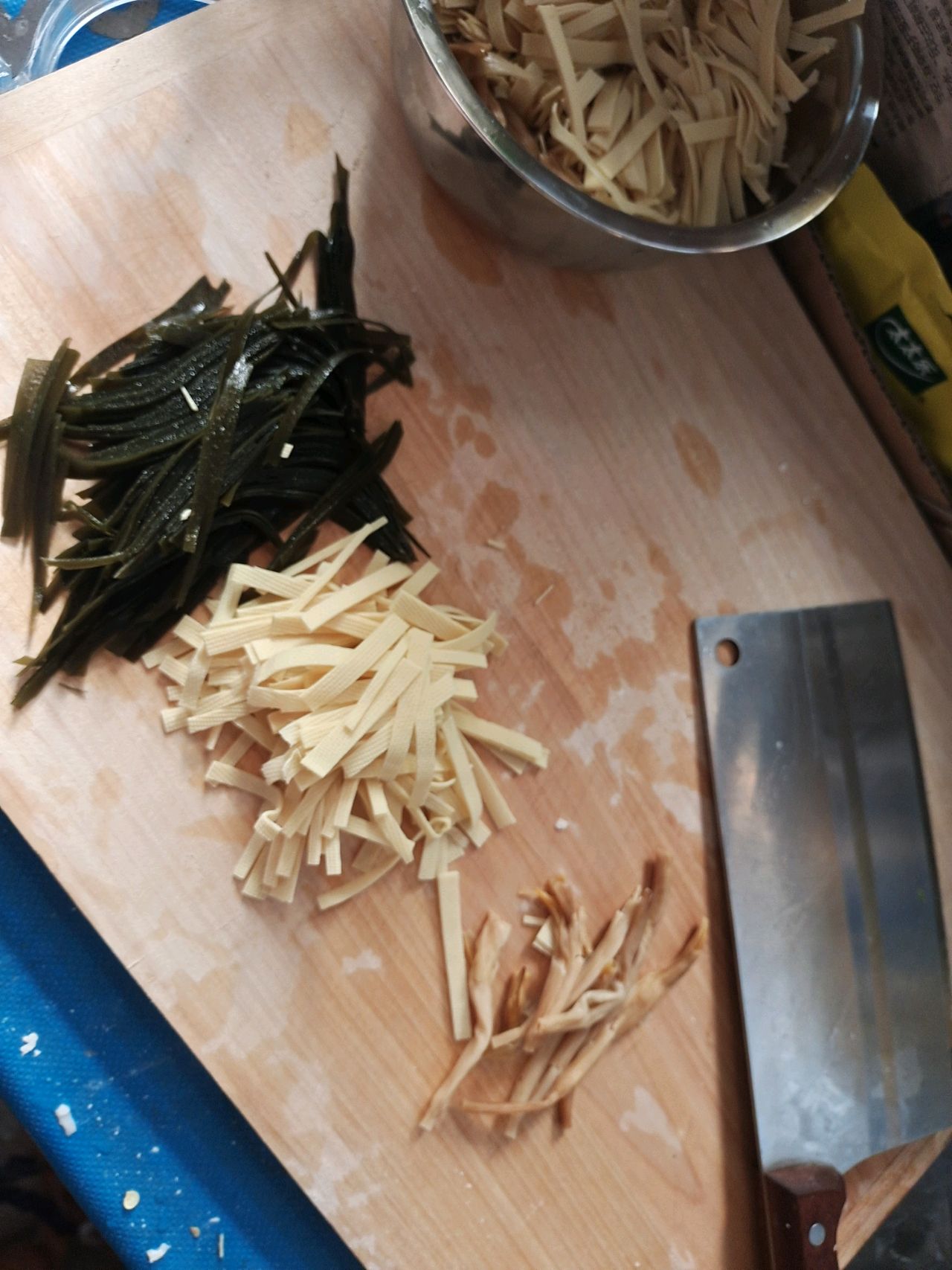 手洗面筋胡辣汤