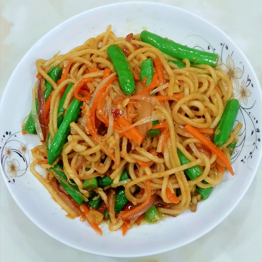 蔬鲜拌面