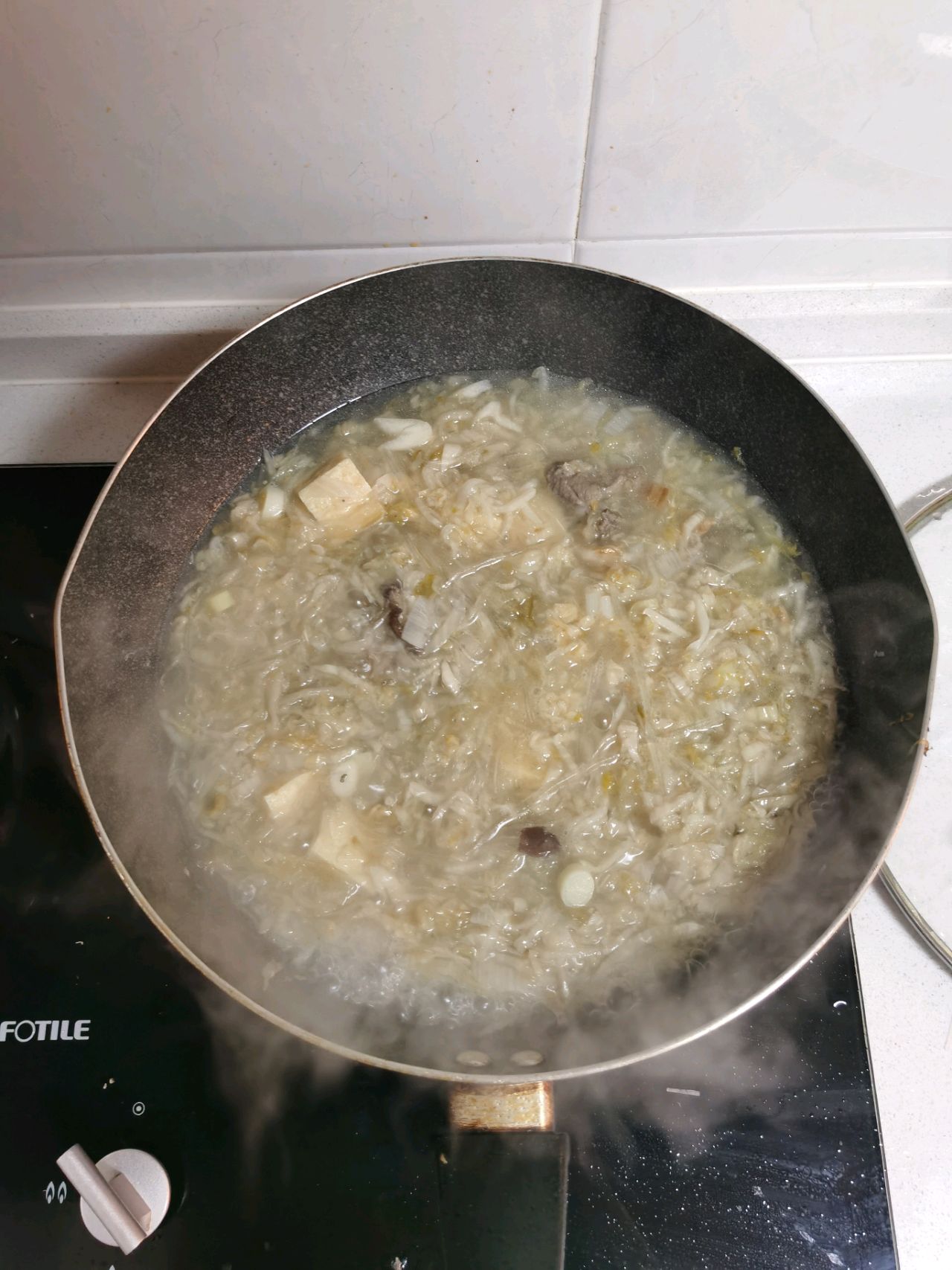 涮菜炖粉条冻豆腐