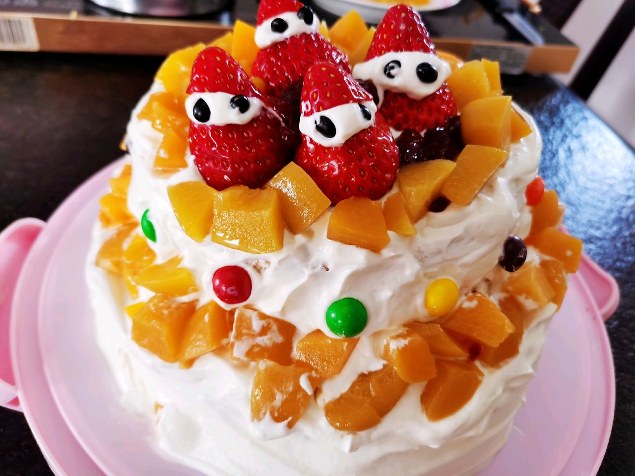 双层生日蛋糕