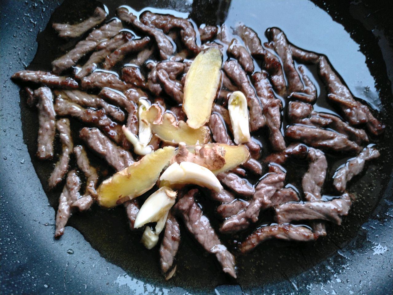 双椒炒牛肉