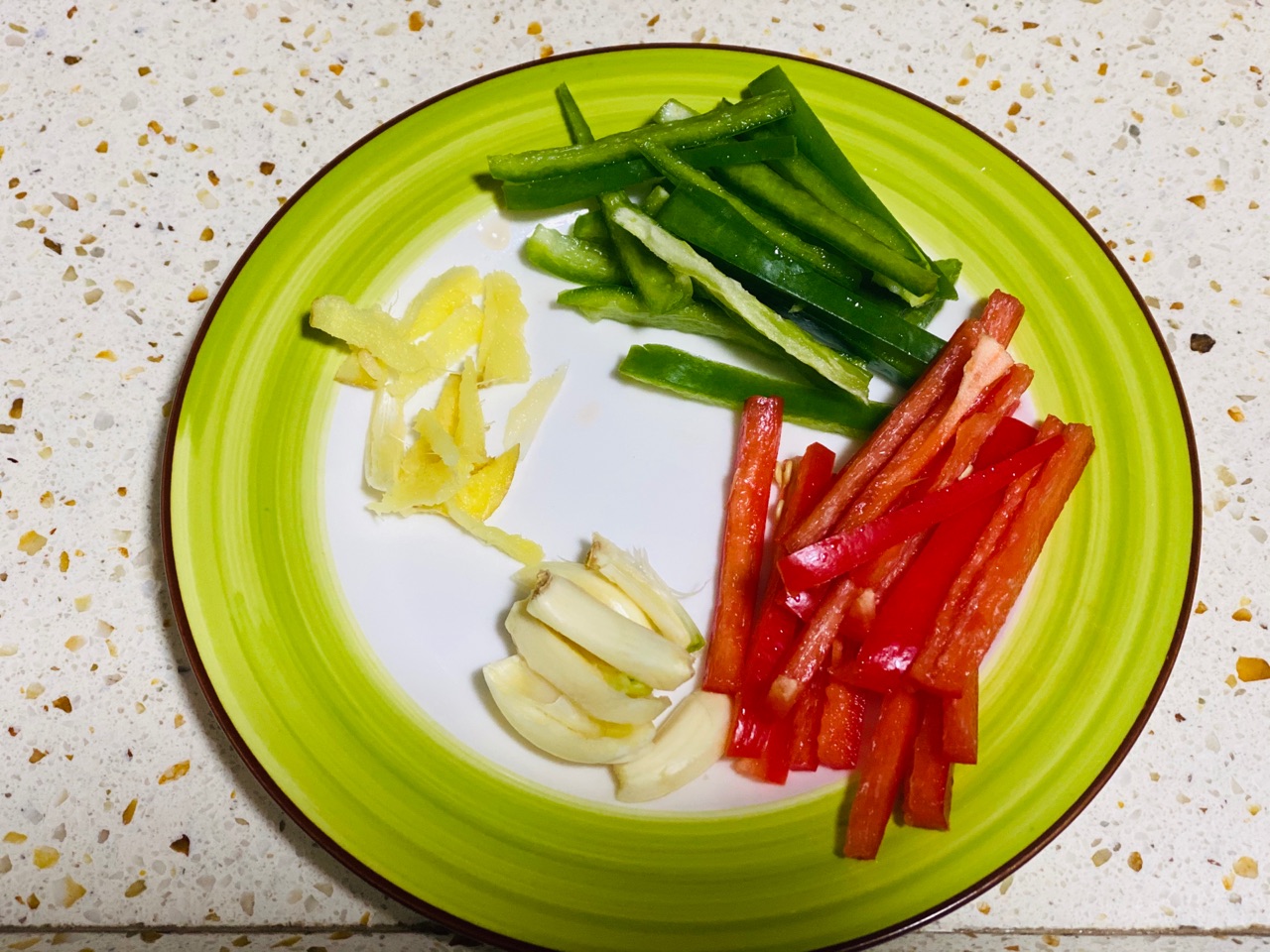 双色彩椒炒牛肉