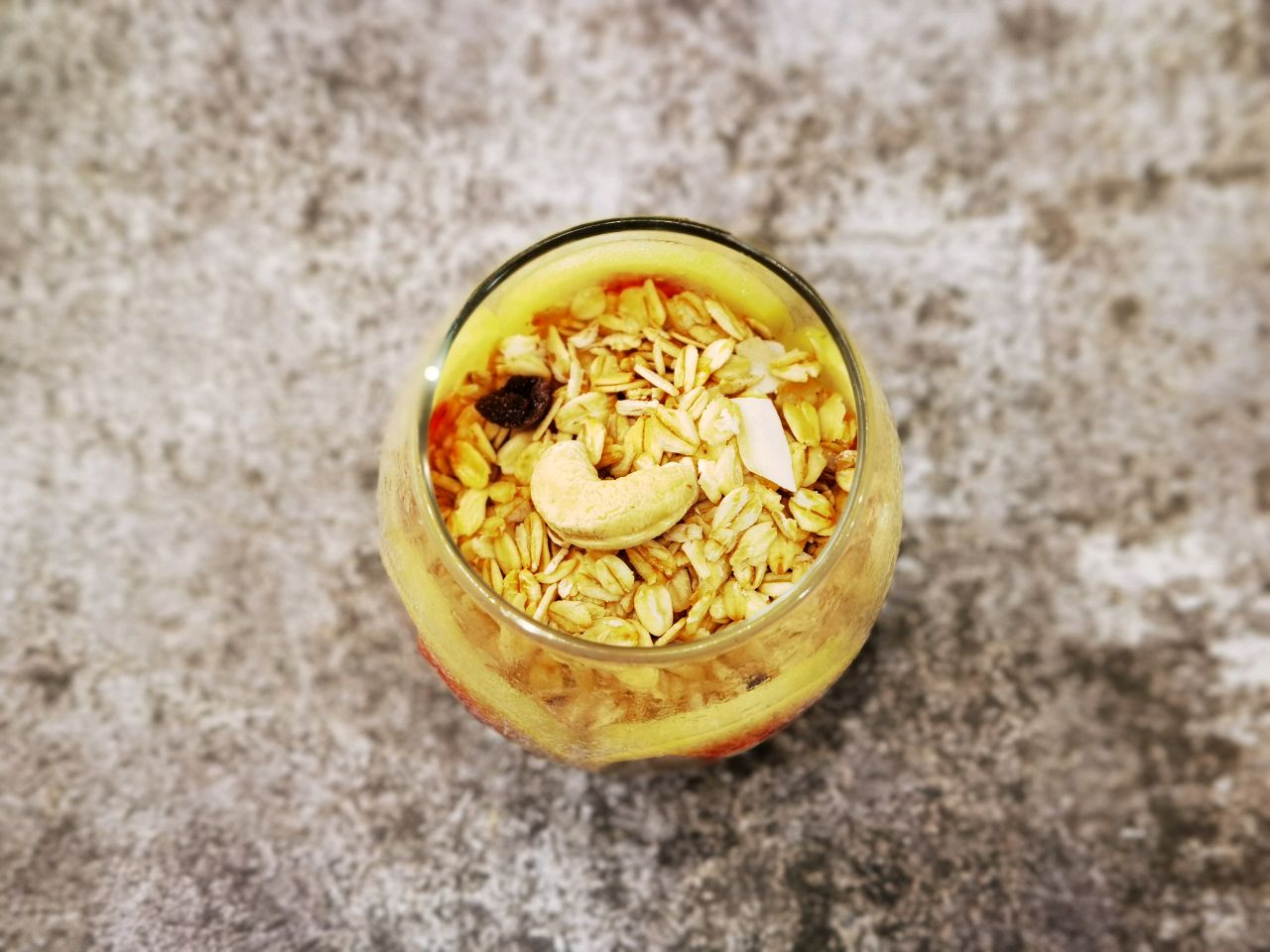 水果燕麦酸奶杯