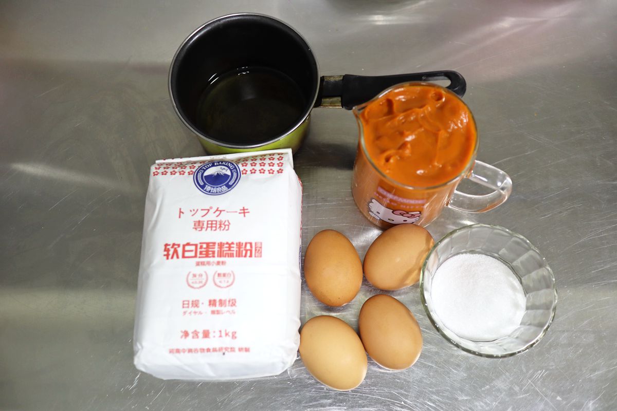 水浴法南瓜泥戚风蛋糕
