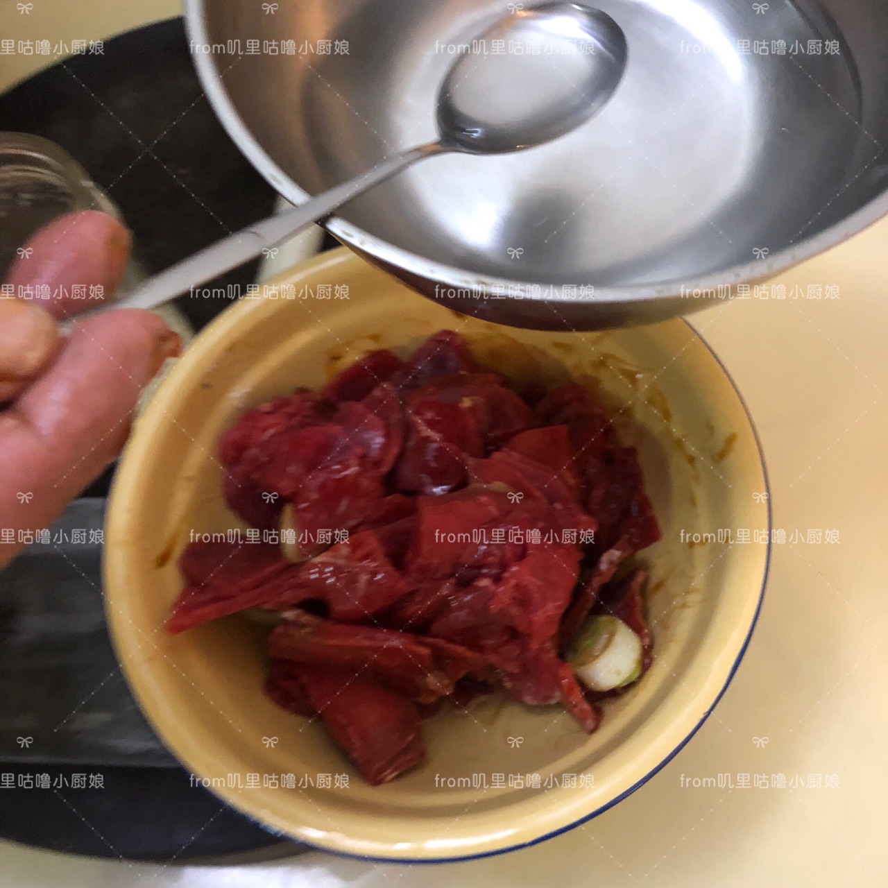 水煮牛肉（含切肉片绝招）