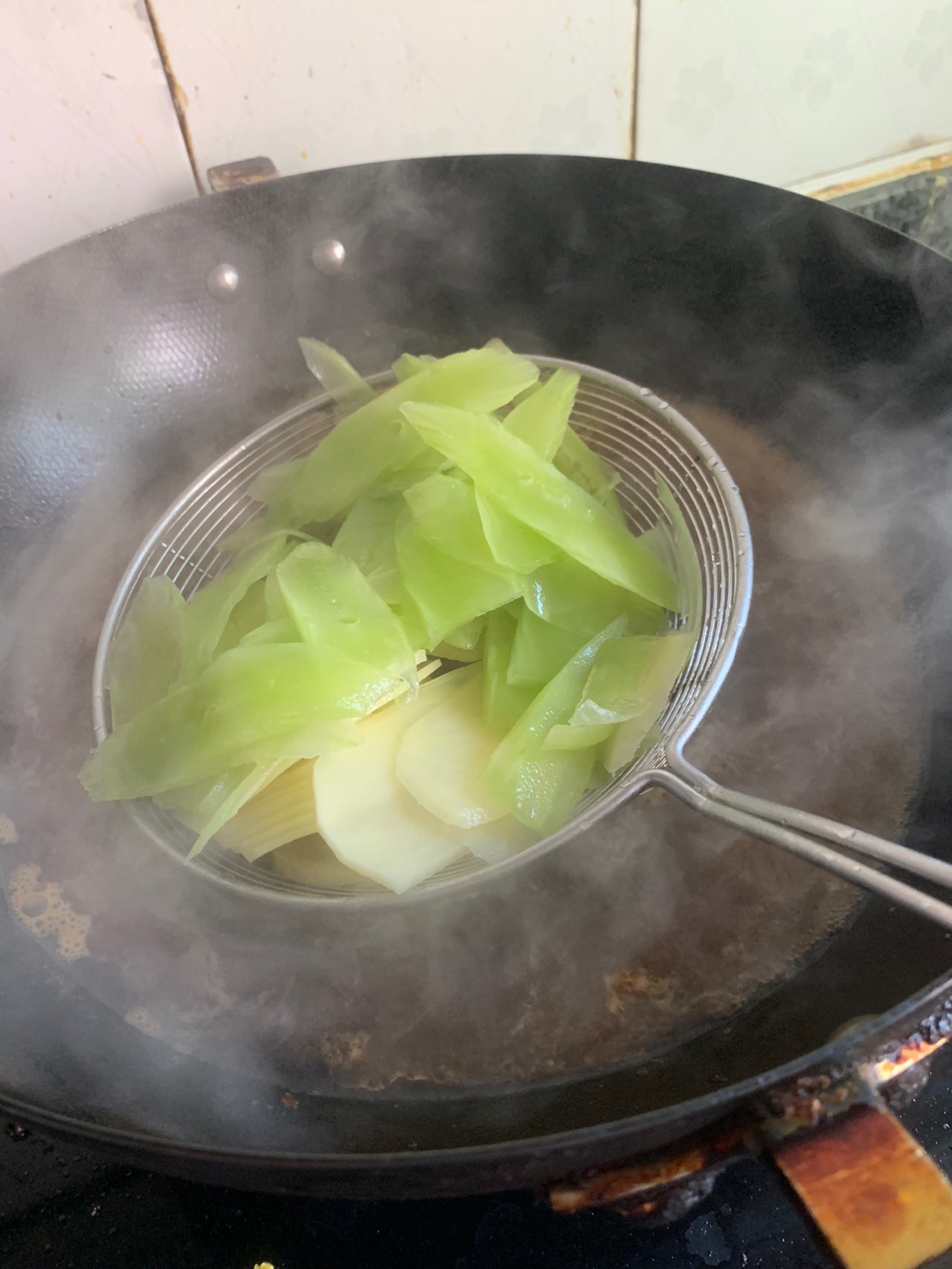 水煮牛肉血旺