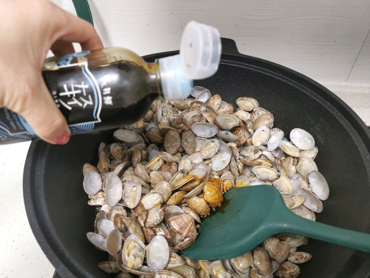 吮指花甲
