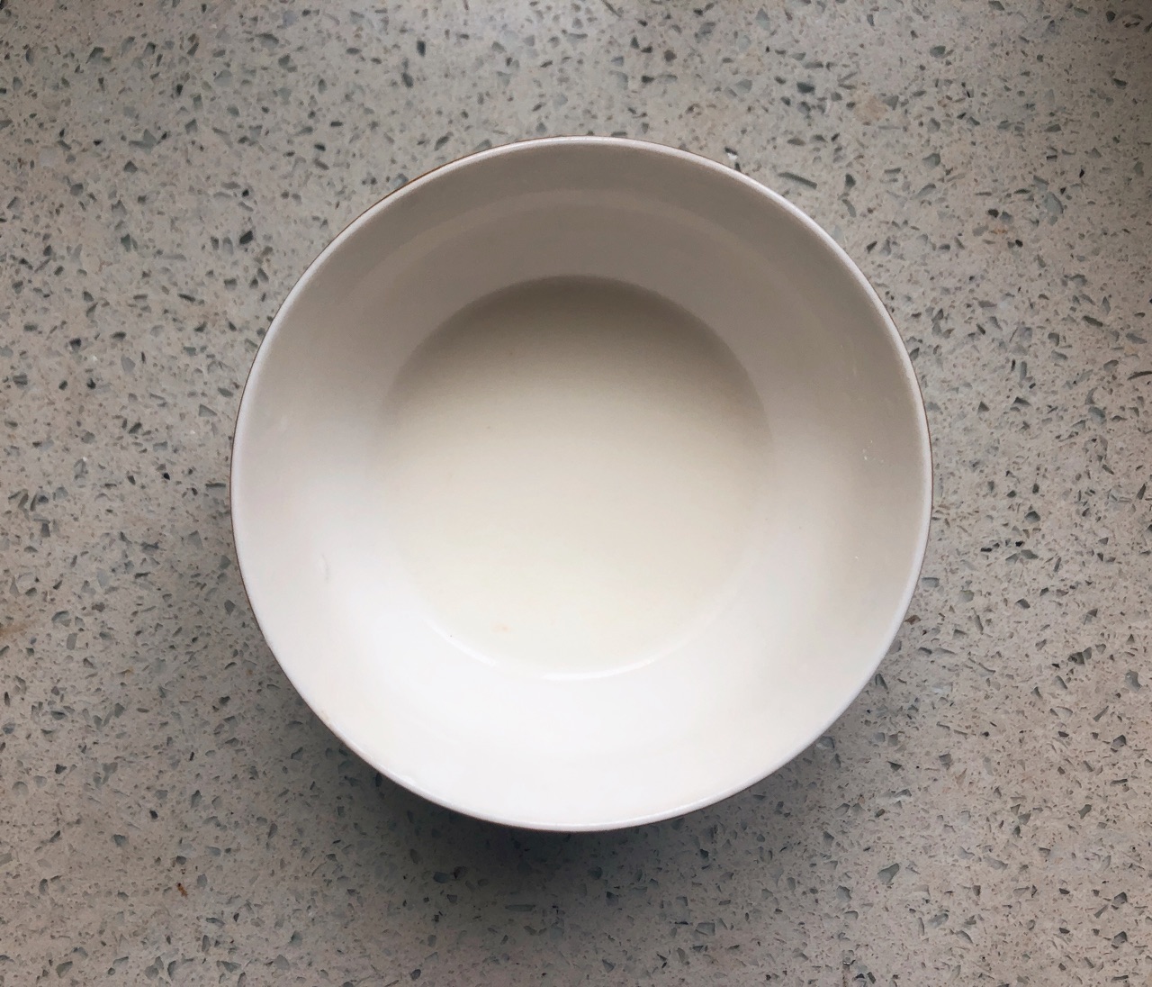 吮指油焖虾