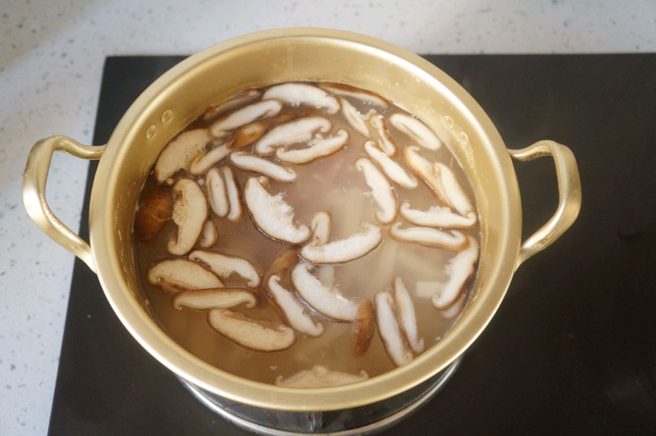 私房开胃酸辣汤
