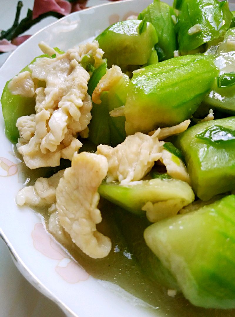 丝瓜炒肉丝