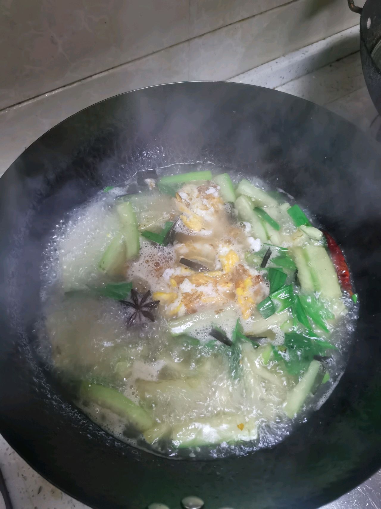 丝瓜煎蛋汤