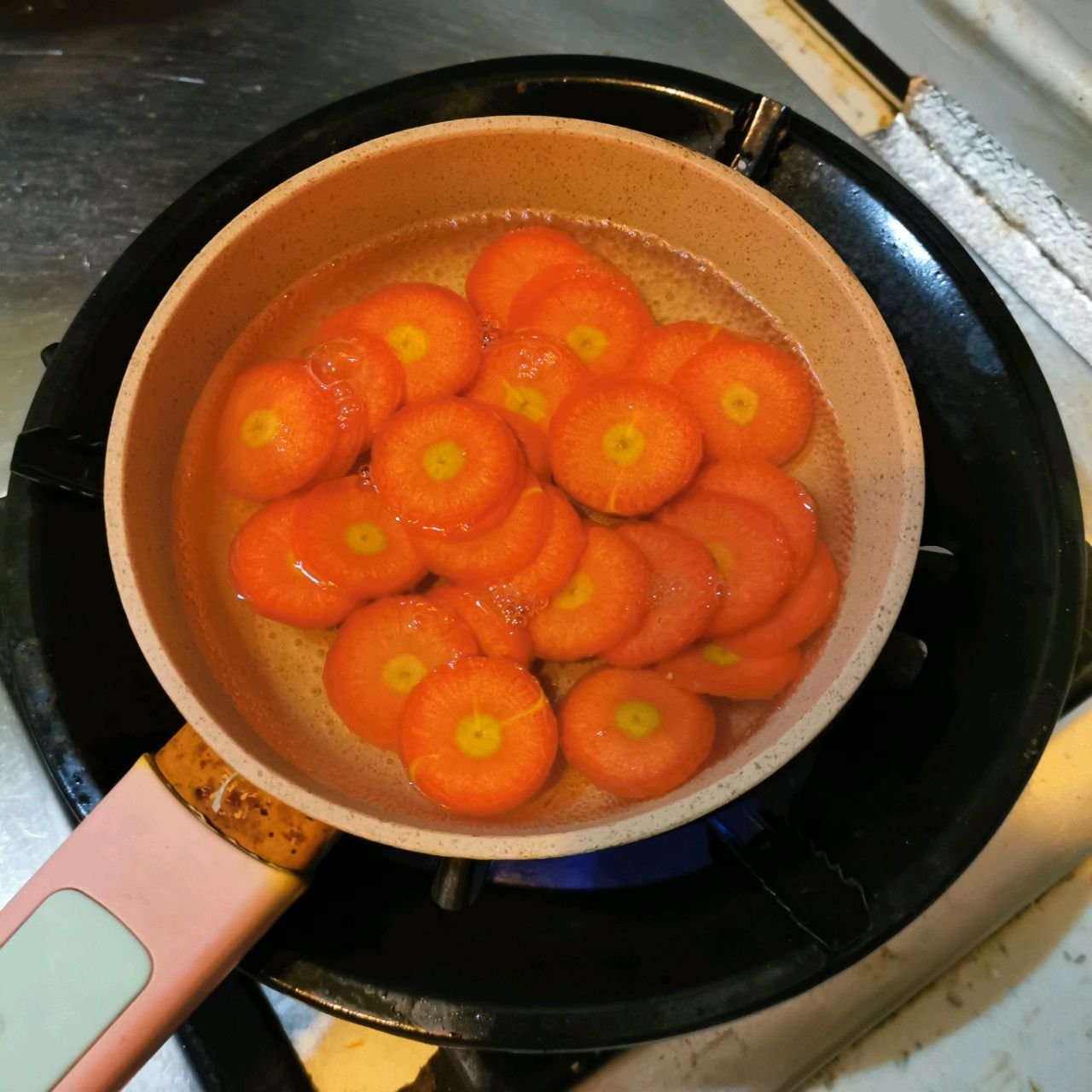 送你许多小红花—胡萝卜糯米饼