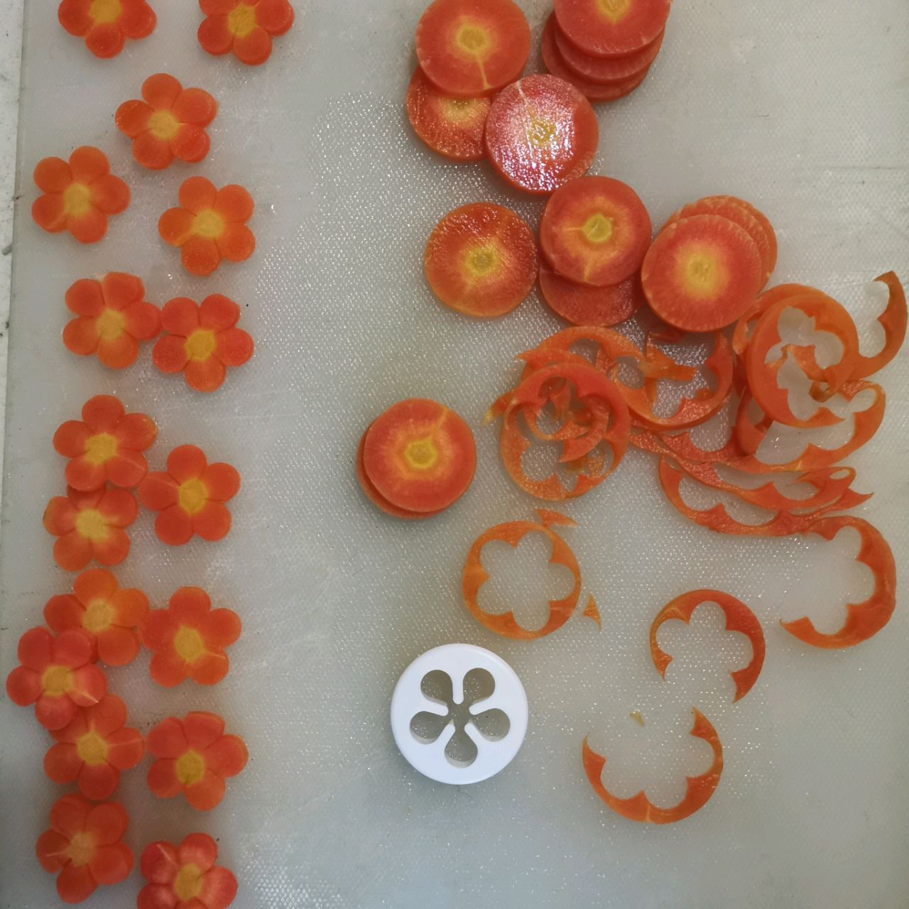 送你许多小红花—胡萝卜戚风