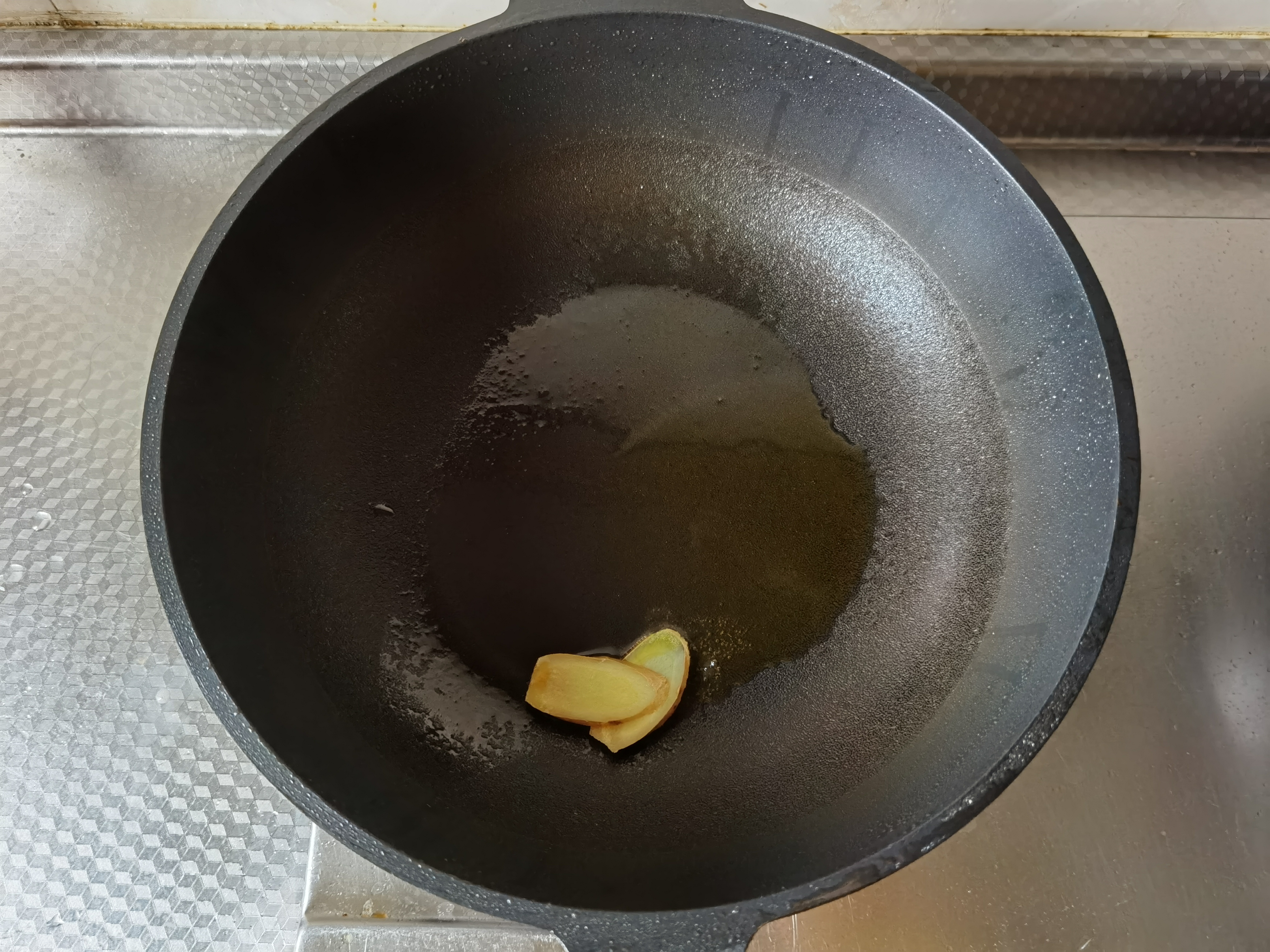 松茸木耳鱼块汤