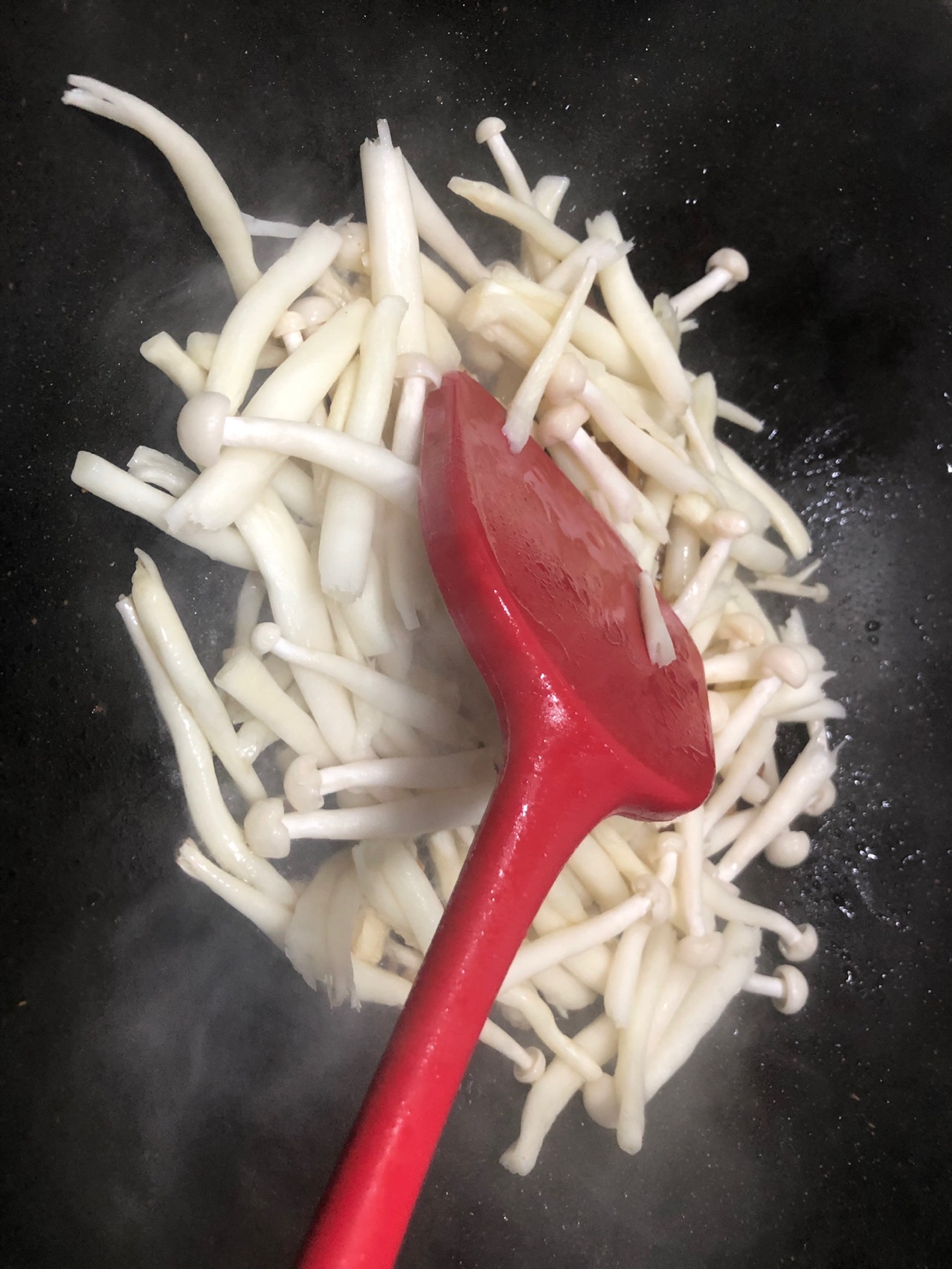素炒白玉菇