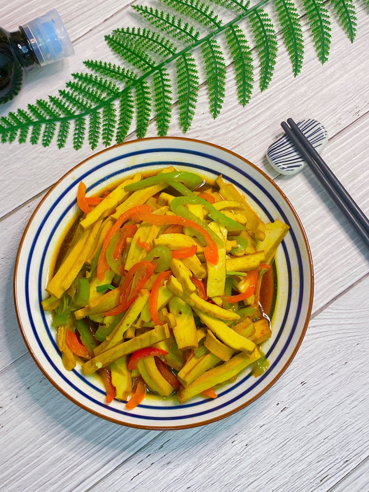 素炒豆干