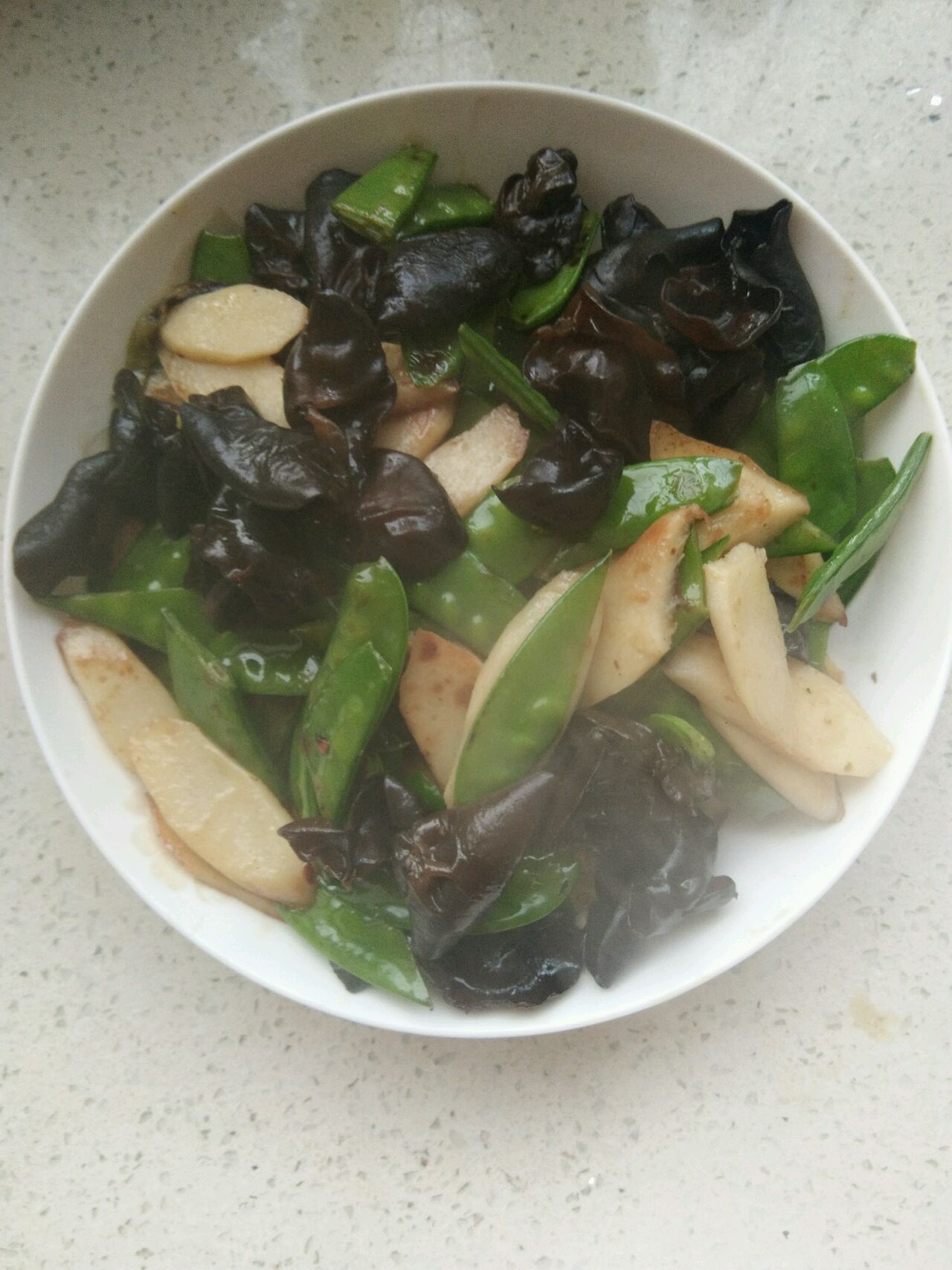 素炒山药木耳荷兰豆