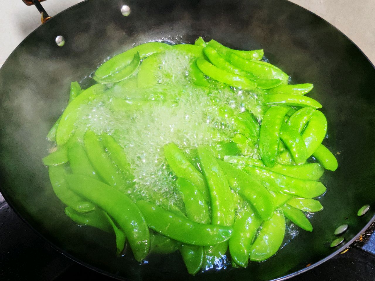 素炒豌豆荚