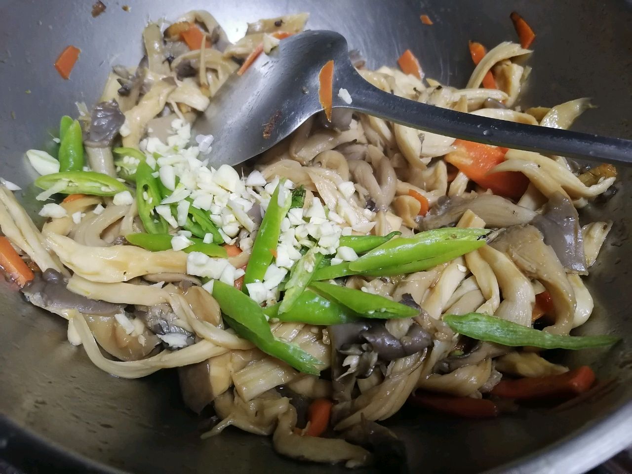 素炒杂菇