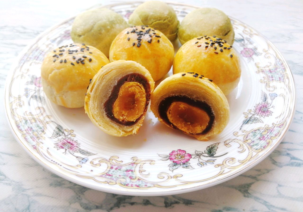 酥到掉渣の超美味蛋黄酥